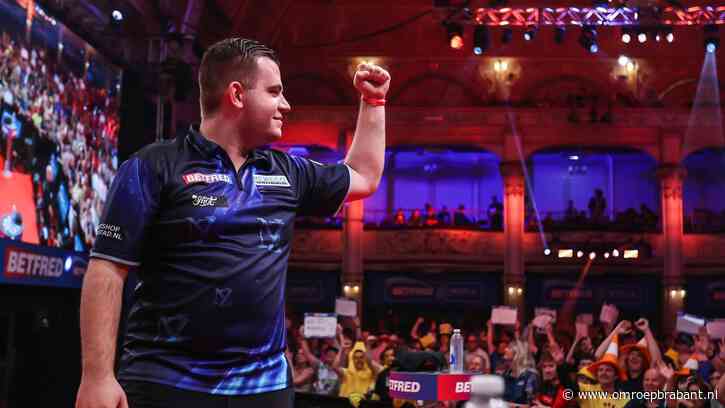 Niels Zonneveld maakt ware thriller van debuut op World Matchplay darts