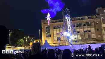 Pay what you can for 'huge circus', festival says
