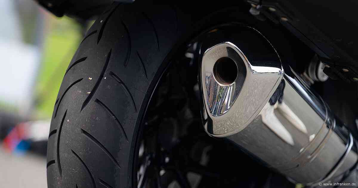 Lebensgefährlich verletzt: Motorrad-Manöver eines Herzogenaurachers geht schief