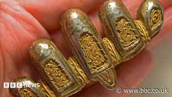'I found a gold Viking sword pommel in a field'
