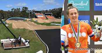 ‘Hier train je dan een heel jaar voor’: WK BMX afgelast vanwege harde wind, toch brons voor Laura Smulders