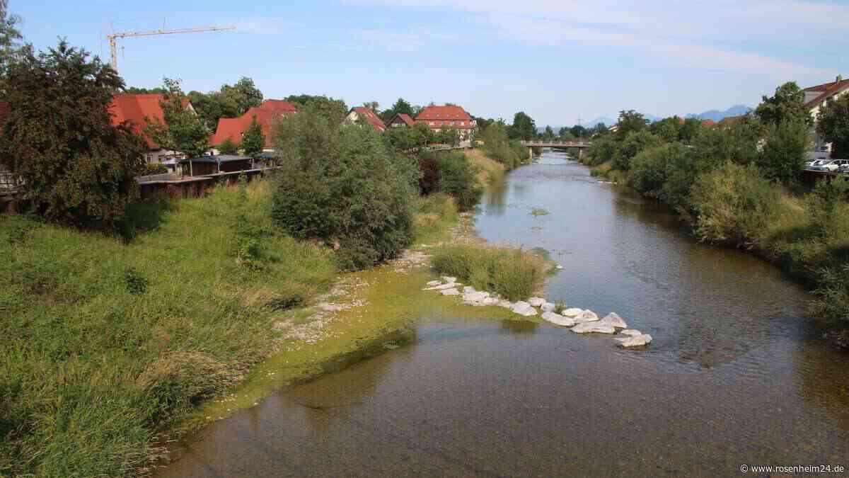 Schleimiges Phänomen: Warum die Mangfall in Kolbermoor so viele Algen hat