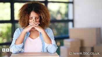 'My buyers dropped their offer by £15,000 the day before exchange': Gazundering and how to avoid it