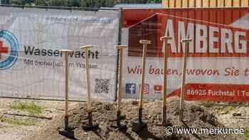 Gemeinde kürzt Zuschuss um 35.000 Euro – Wasserwacht baut Spinde statt WC