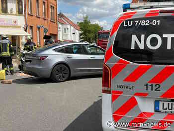 Ludwigshafen – ERSTMELDUNG Unfall in Maudach: Motorroller und Auto kollidieren