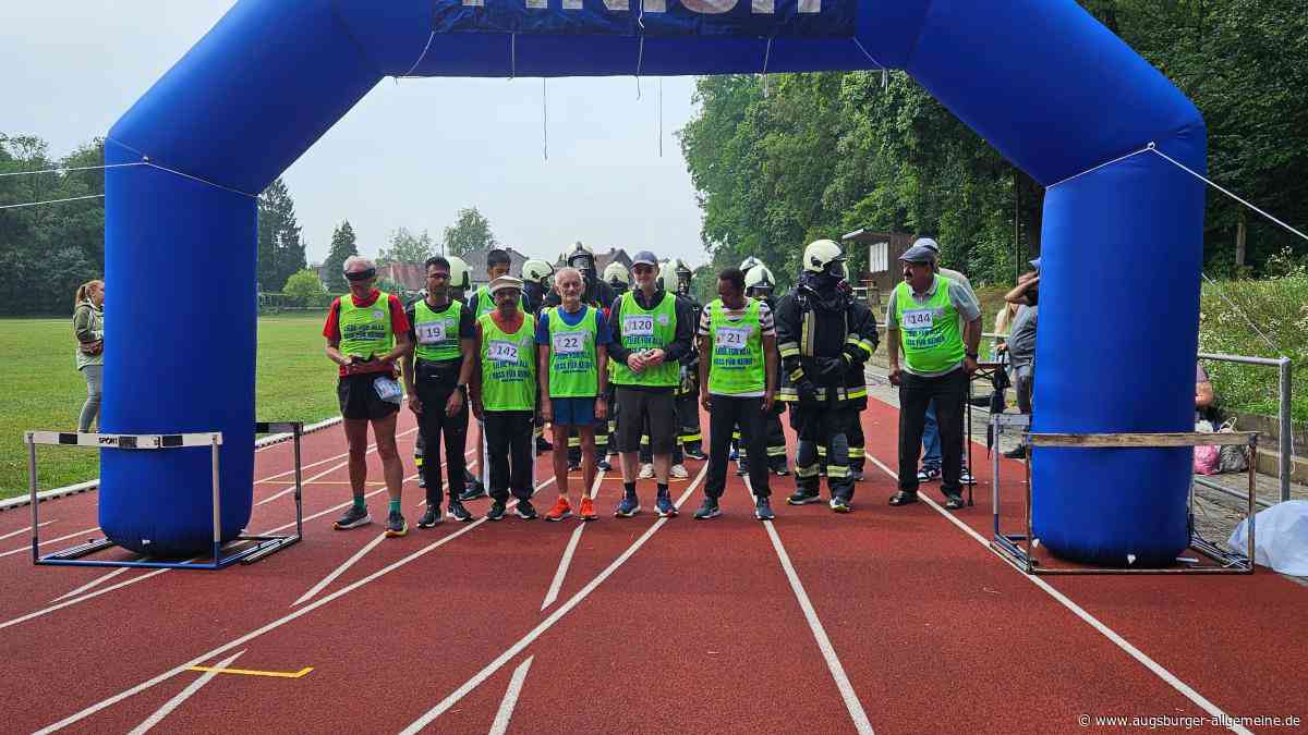 „Liebe für alle, Hass für keinen“: Dritter Charity-Walk in Neuburg