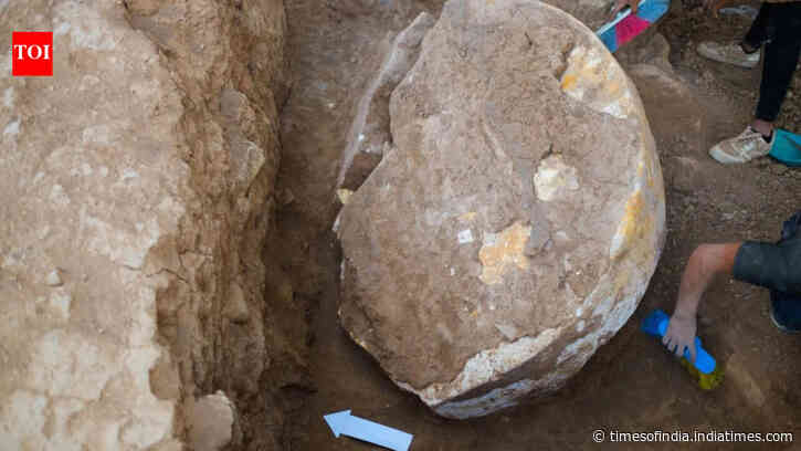 Archaeologists unearthed a rare 2,600-year-old Assyrian stele, a decade after ISIS damaged the city