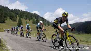 LIVE Tour de France | Grote groep met Tim van Dijke op weg naar loodzware klim