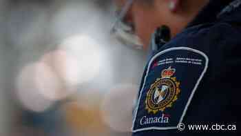 Canada to temporarily bar entry by foreign nationals recently in Congo due to Ebola risk
