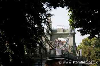 Hammersmith Bridge could use driverless cars after closing to traffic