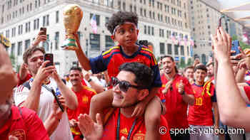Fans descend on MetLife Stadium before Spain face Argentina in World Cup final