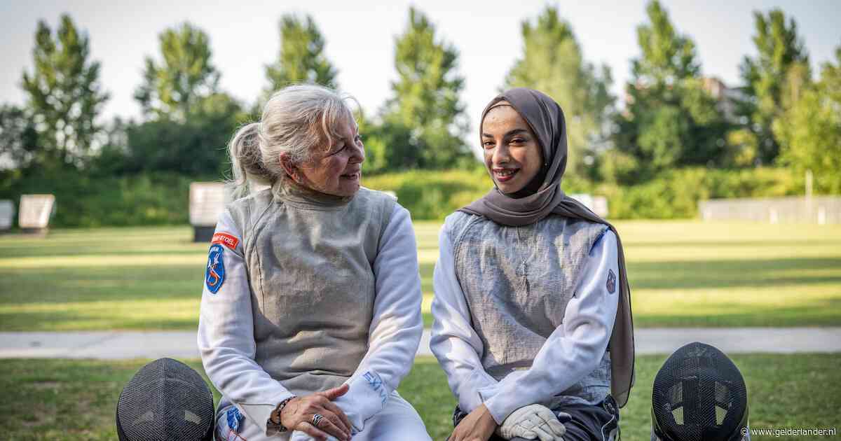 Mais is voor Mieke het bewijs dat ook moslima’s willen schermen: ‘Een beetje spannend was het wel’