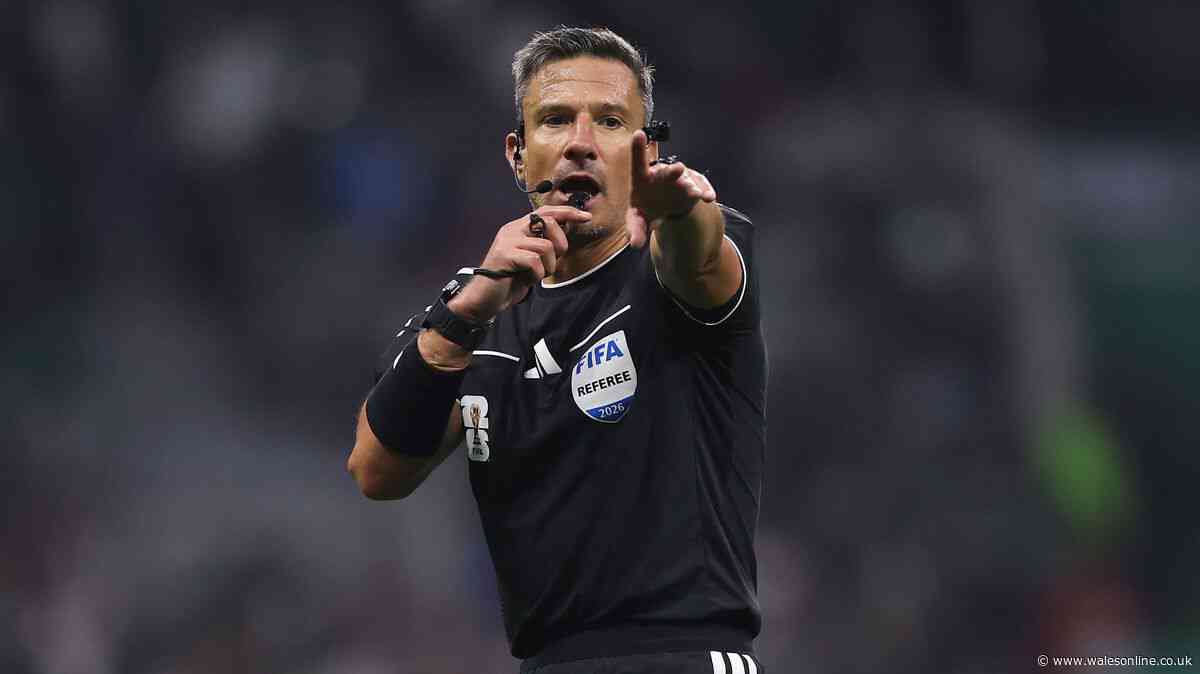 How much do referees get paid at the World Cup?