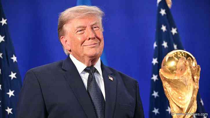 Trump takes in Jennifer Hudson's incredible national anthem performance before World Cup final