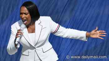 Jennifer Hudson stuns World Cup final crowd with emotional national anthem performance in front of Trump