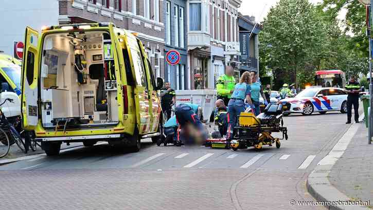 Oudere man zwaargewond door aanrijding met maaltijdbezorger op scooter