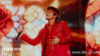 Bruno Mars has an unexpected opening before Wembley party starts