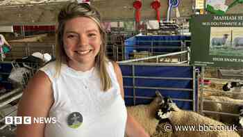 Oiled pigs and fabric-fresh sheep - judges share show secrets