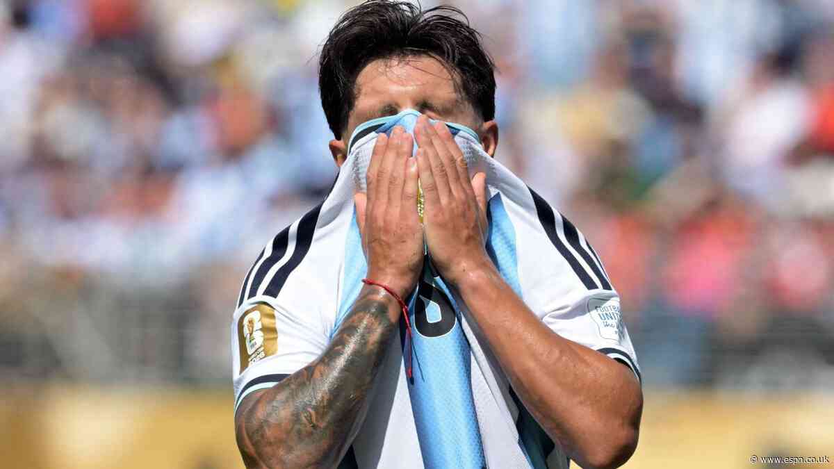 Argentina CB Martínez forced off injured in final