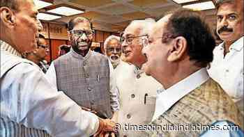 Opposition protests invite to TMC rebels to all-party meeting