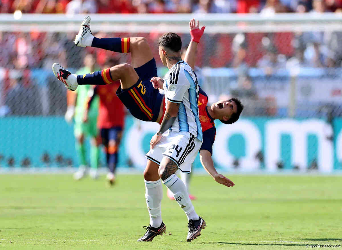 📸 Cubarsi soars through the air, Argentina star sent off