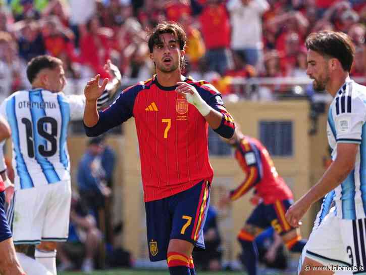 Mondiali, la finale Spagna-Argentina. Sudamericani in 10, Ferran Torres la sblocca ai supplementari | La diretta: 1-0