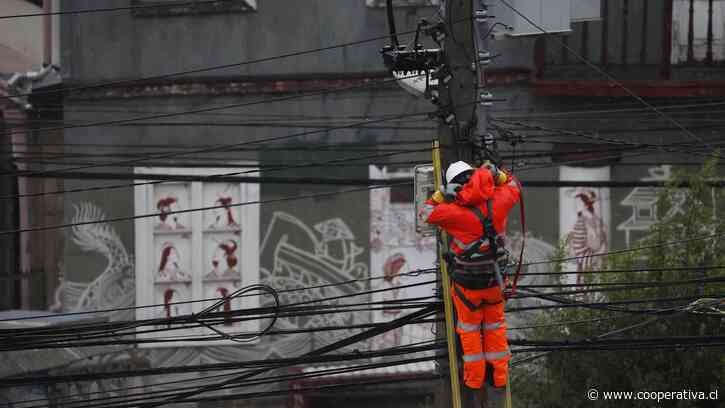 CGE compensará a clientes afectados por cortes de luz producto del sistema frontal