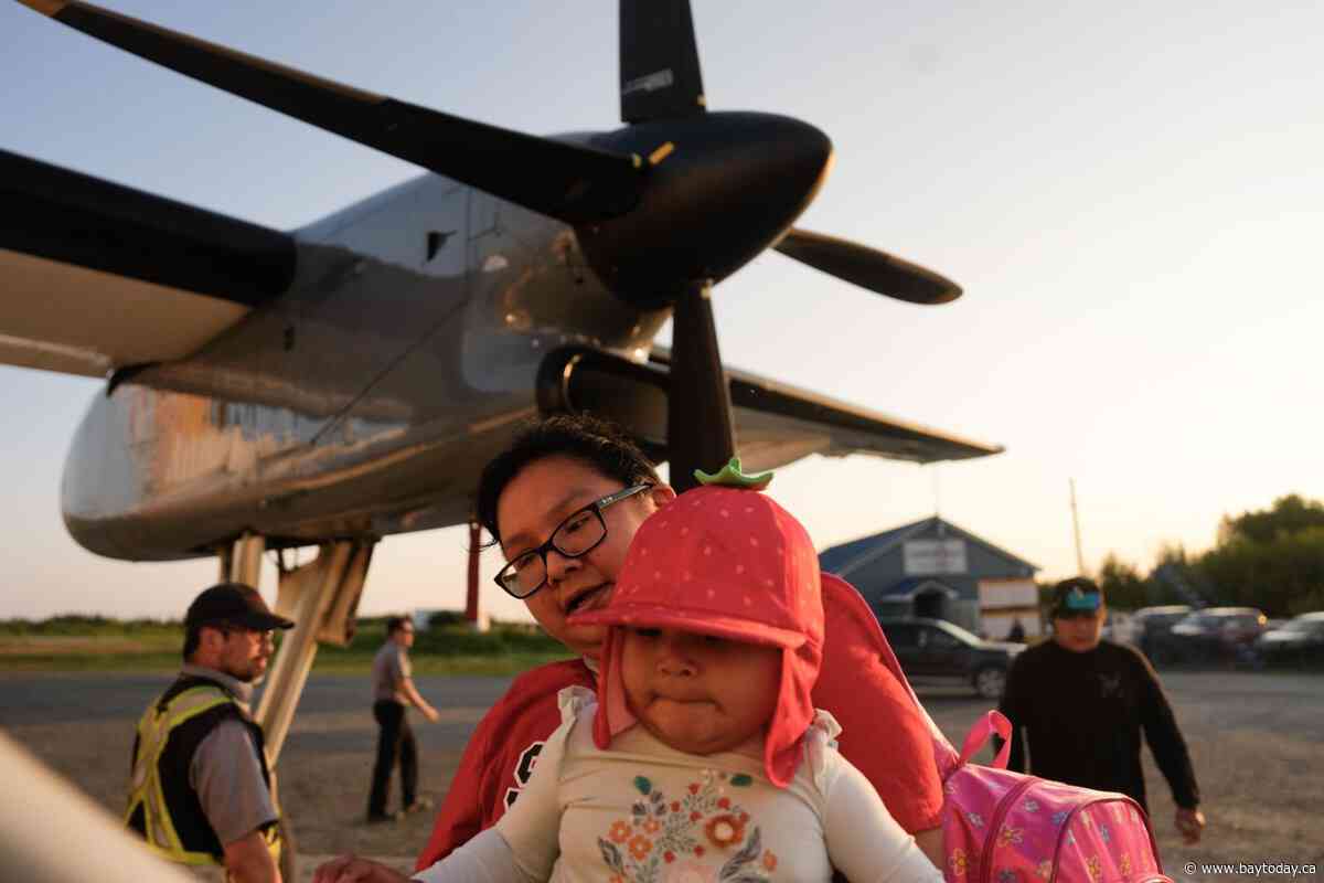 More people flee fires, destruction in northern Ontario as blazes rage across Canada