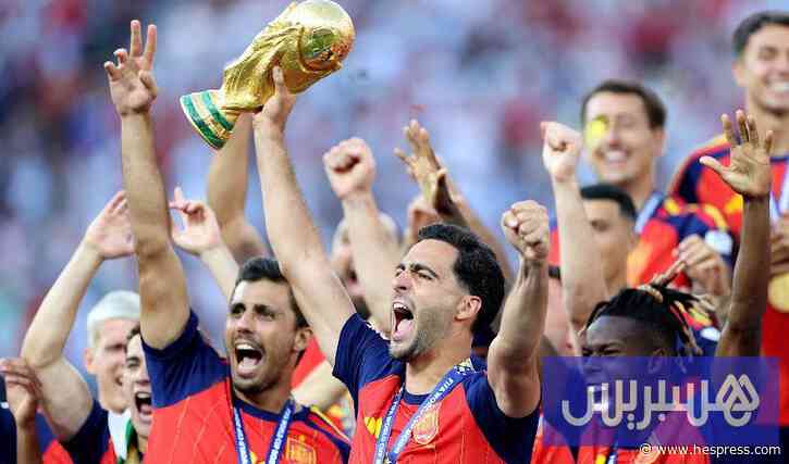 المنتخب الإسباني يرفع كأس العالم للمرة ال