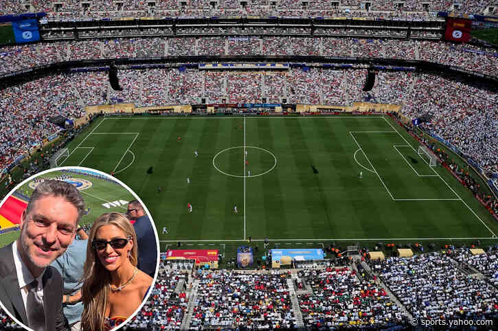 Ex-Lakers star Pau Gasol cheers on home country at World Cup final