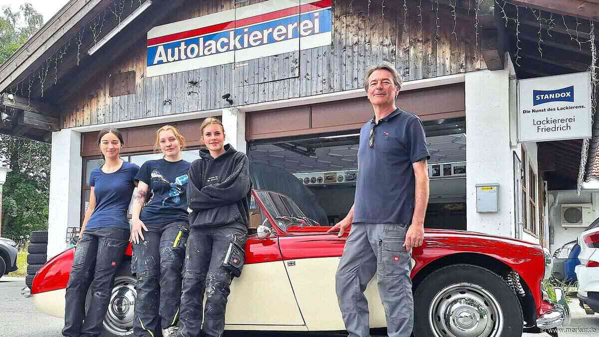 Die „drei Mädels“ von der Autolackiererei: Rottacher Betrieb setzt auf weibliche Azubis