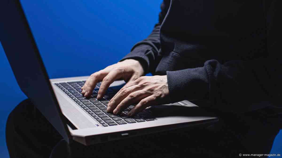 Künstliche Intelligenz: Wie Echtzeit-Überwachung Mitarbeitende verändert