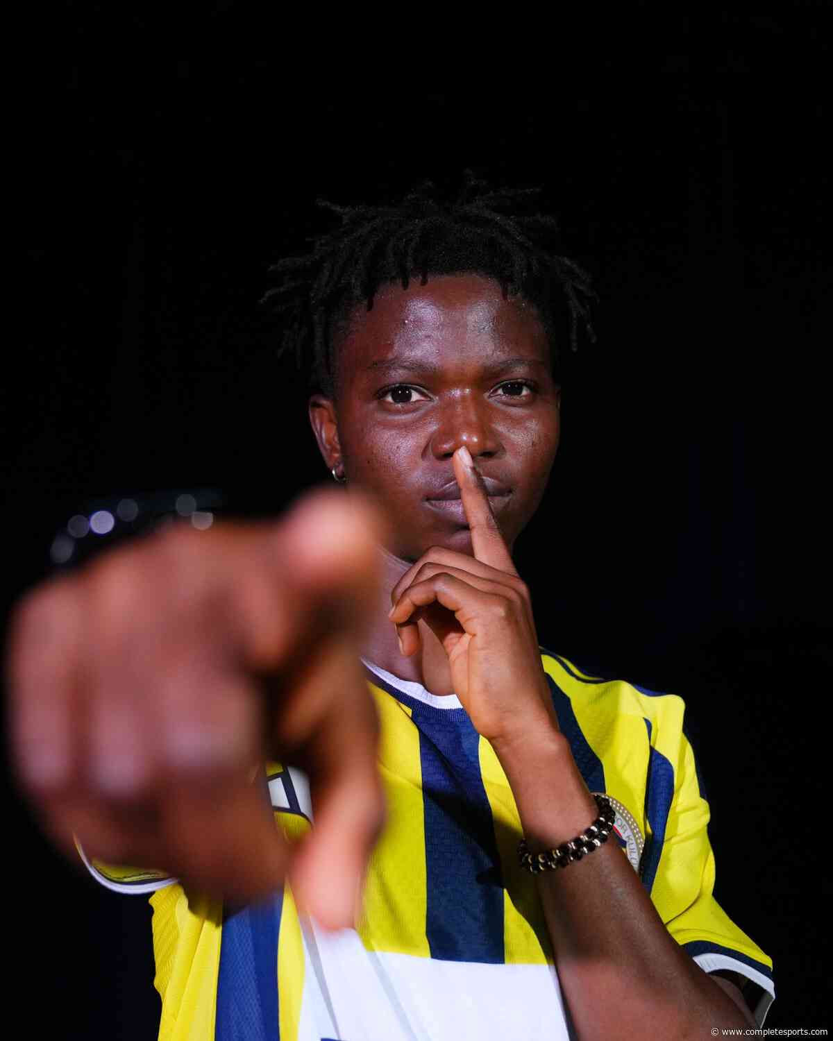 Done Deal: Fenerbahçe Sign Nigerian Midfielder