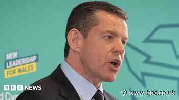 FM defends voting with Reform despite criticising Labour for doing same