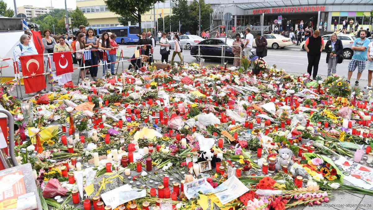 Tausend Menschen erinnern an die Opfer des OEZ-Attentats – zentraler Gedenkakt am Mittwoch geplant