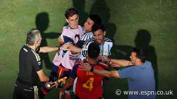 Argentina's Paredes chokes García after WC loss