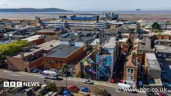 Festival helps create 20 new murals across town