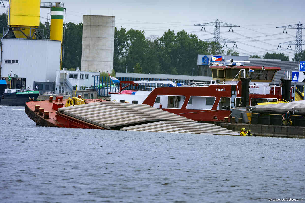 Vermiste opvarende duwboot Amsterdam gevonden