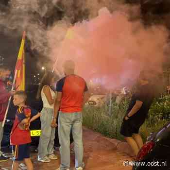 Spaans feestje op 'voetbalrotonde' in Enschede