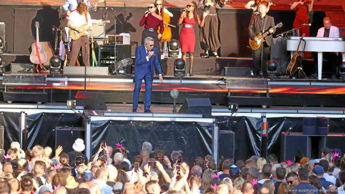 10.000 begeisterte Fans bei Roland Kaiser auf dem Münsterplatz: Das sind die Bilder vom Schwörkonzert