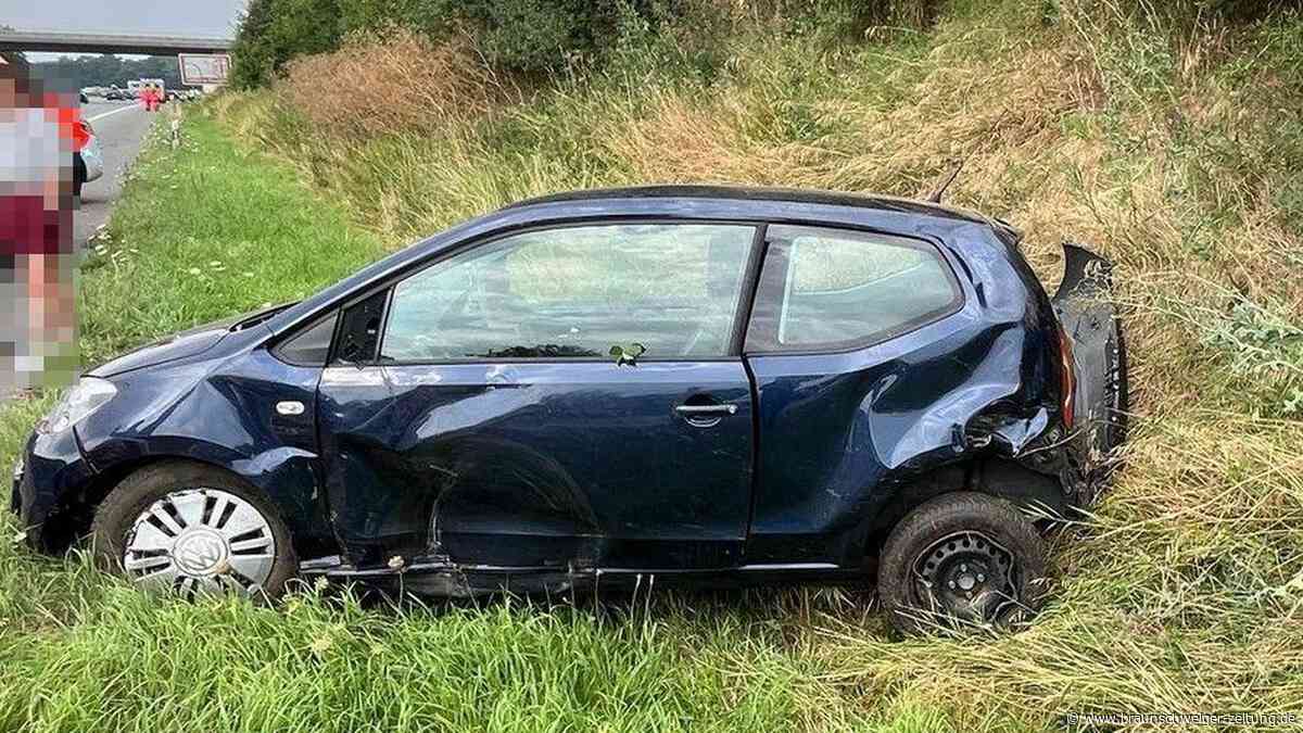21-jähriger Autofahrer aus Wolfenbüttel überschlägt sich auf A2