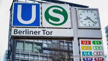 Mann uriniert am Berliner Tor auf Gleise – und zwingt S-Bahn zur Notbremsung