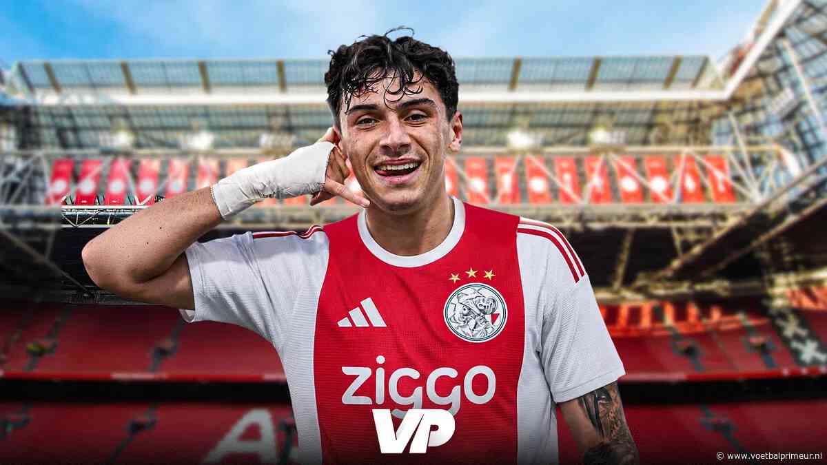 Ajax-aanwinst vergelijkt zich met topspitsen: 'Ik lijk op Jamie Vardy'