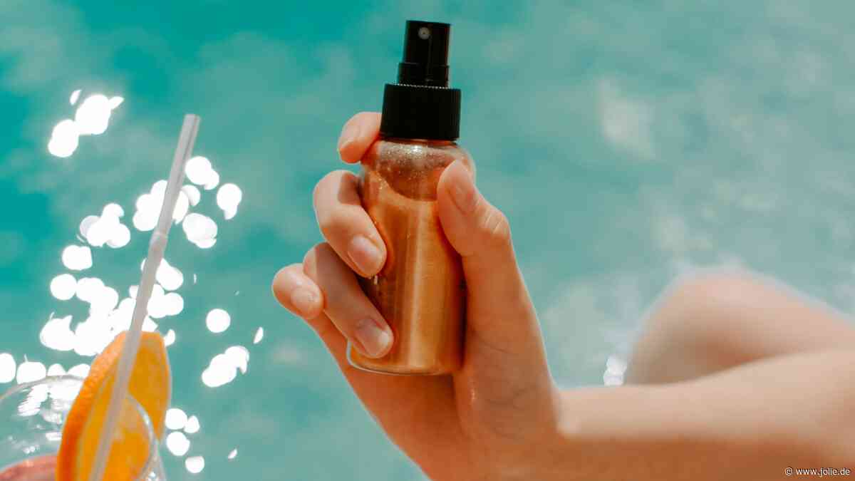 Sommer-Teint: Schimmernde Sonnencremes schenken unserer Haut einen goldenen Glow