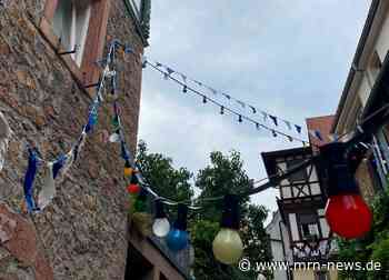 Weinheim – Zelt steht – Lichterketten hängen im Gerberbachviertel – Die Altstadtkerwe 2026 rückt näher