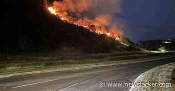 Brand op de iconische heuvel Arthur&amp;#8217;s Seat in Edinburgh na weken van grote droogte
