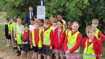 Children help create signs to boost park safety in Hull