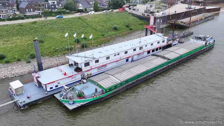 Brandweer ingezet bij lekkage machinekamer binnenvaartschip