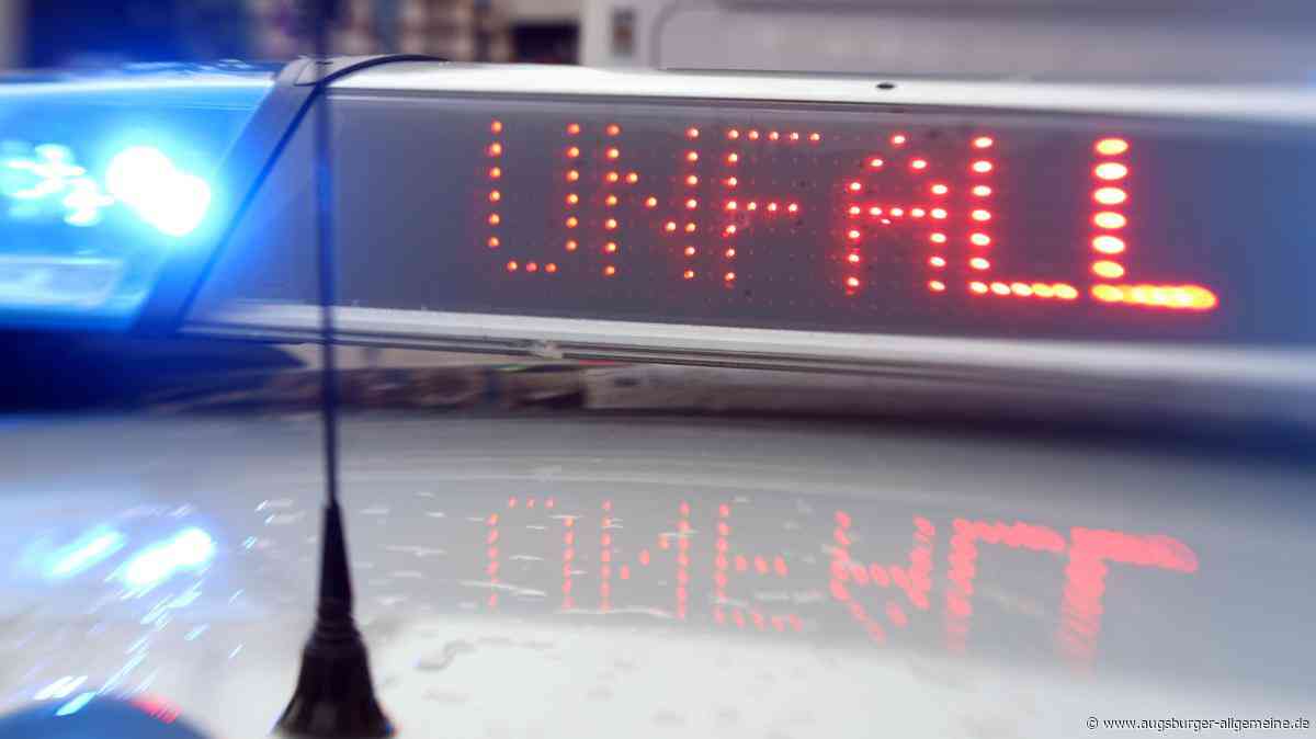 A7 bei Altenstadt: Trotz Vollbremsung prallt Autofahrerin frontal auf das Auto vor ihr