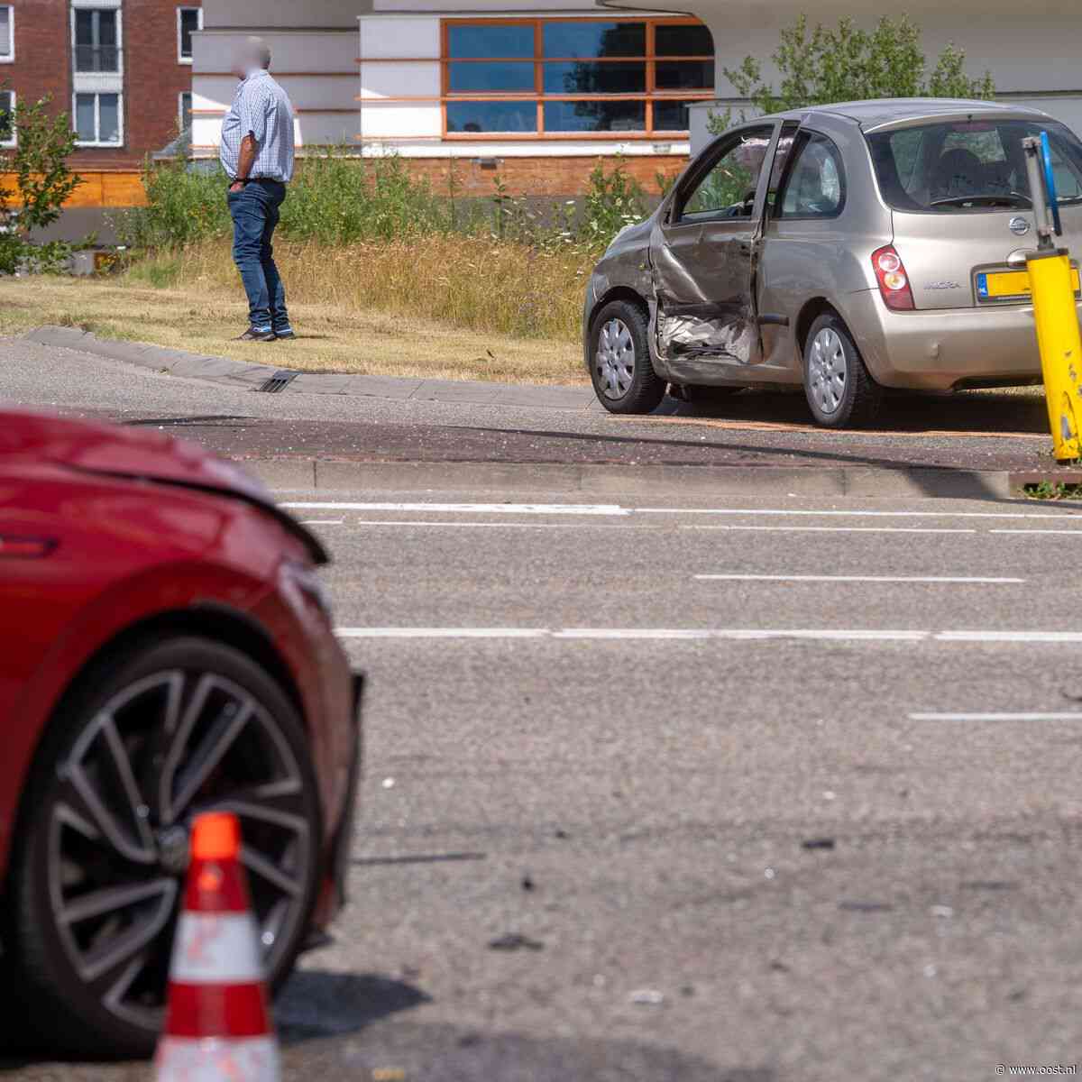 Twee gewonden bij aanrijding Deventer